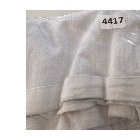 Time and Tru Womens Large Pull On Cuffed White Denim Shorts 5" Inseam - Picture 9 of 9